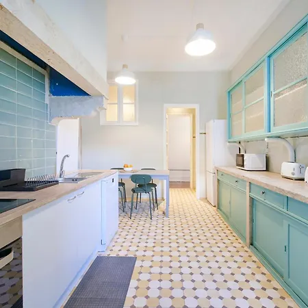Guest house & In Marques De Pombal, 1min Metro