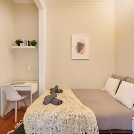Guest house & In Marques De Pombal, 1min Metro *