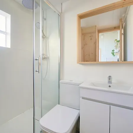 Guest house & In Marques De Pombal, 1min Metro